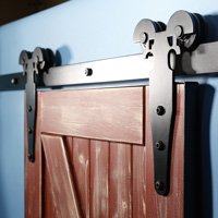 Амбарный механизм - Таурус с дверью из старой доски